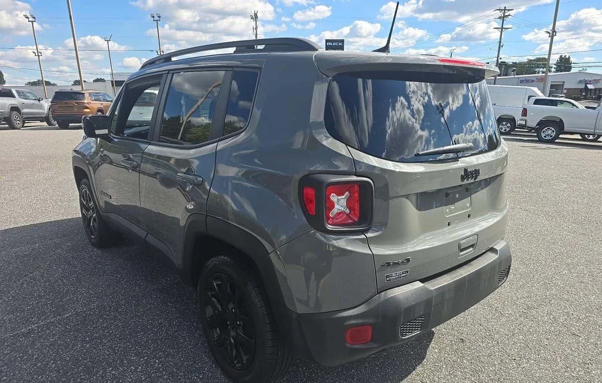 2022 JEEP RENEGADE ALTITUDE 3