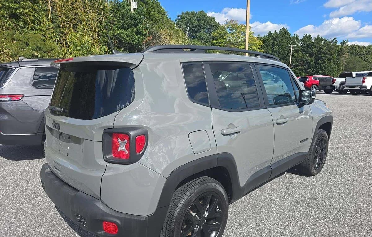 2022 JEEP RENEGADE ALTITUDE 4