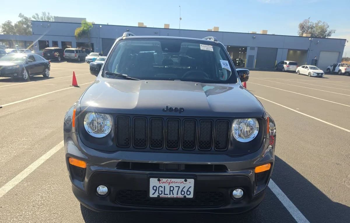 2023 JEEP RENEGADE Altitude 3