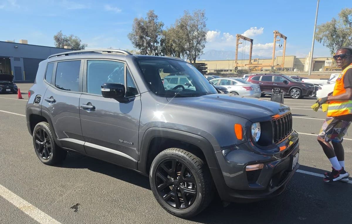 2023 JEEP RENEGADE Altitude 4