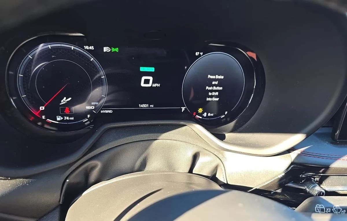 2024 DODGE HORNET PLUG-IN HYBRID R/T Plus 6