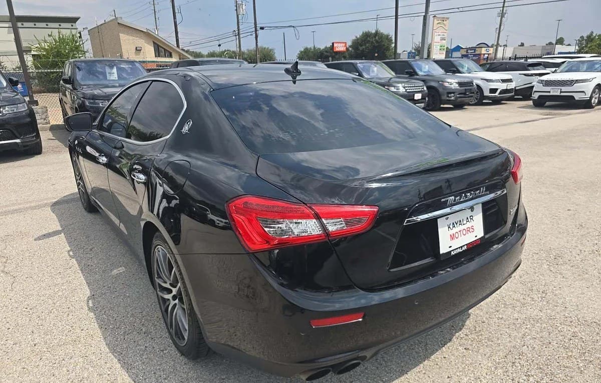 2017 MASERATI GHIBLI Base 3