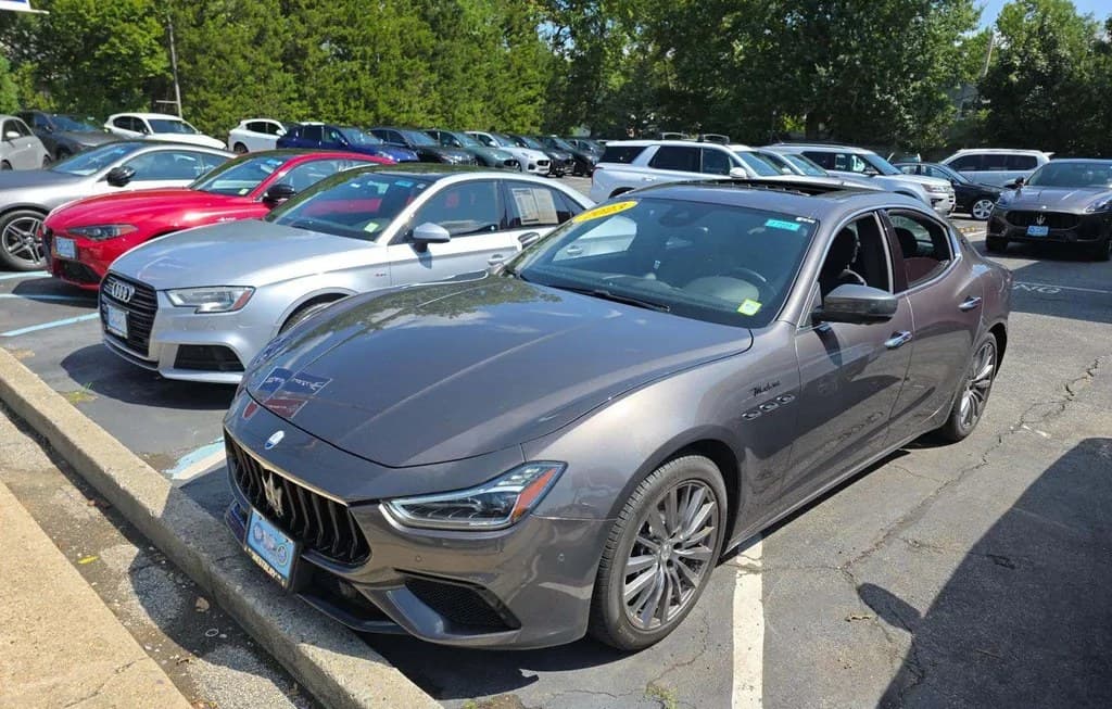2023 MASERATI GHIBLI MODENA Q4