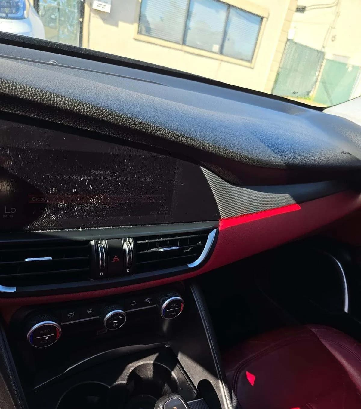 2017 ALFA ROMEO GIULIA Base 7