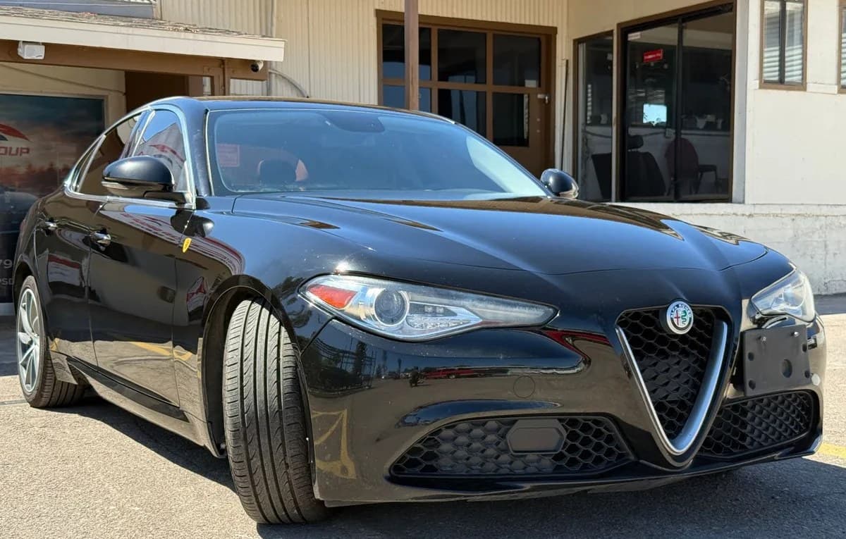 2017 ALFA ROMEO GIULIA Base 3