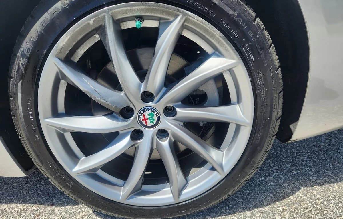 2017 ALFA ROMEO GIULIA Base 7