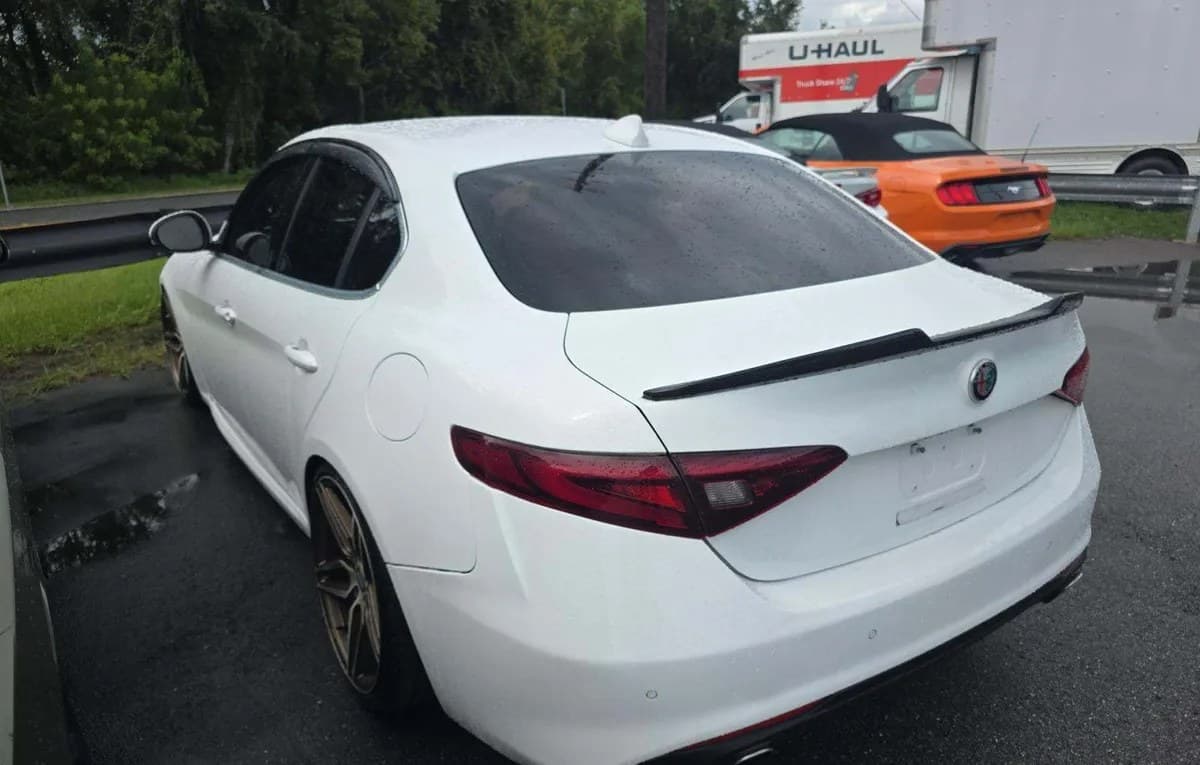 2018 ALFA ROMEO GIULIA Base 3