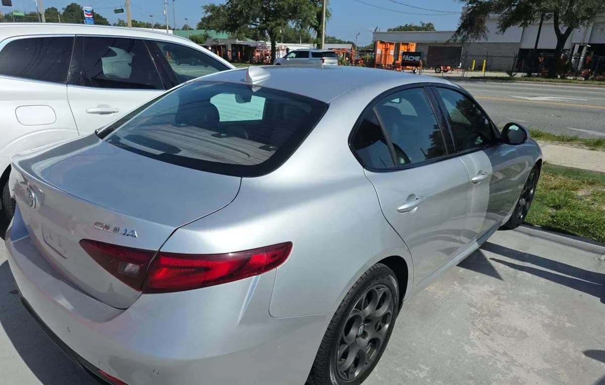 2017 ALFA ROMEO GIULIA Base 4