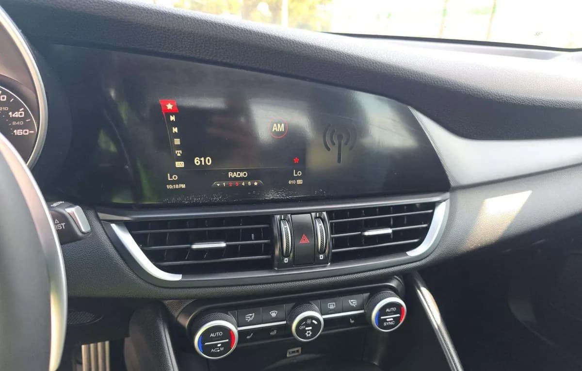 2017 ALFA ROMEO GIULIA Base 7