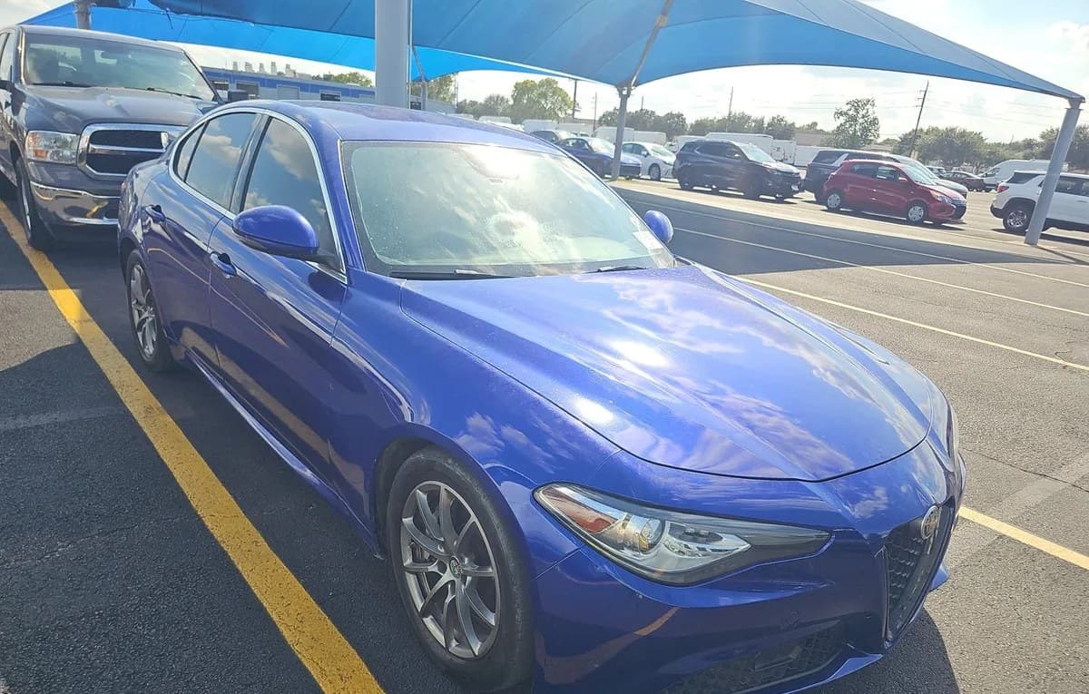 2019 ALFA ROMEO GIULIA Base 3