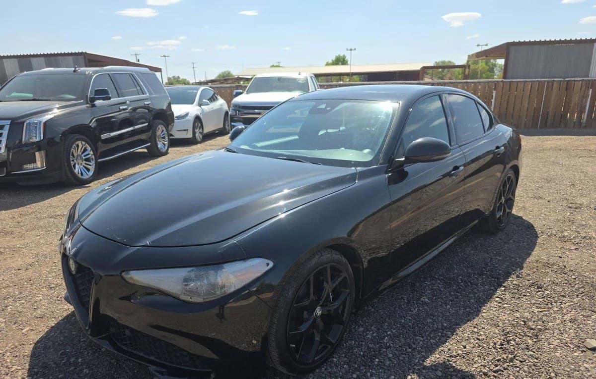 2020 ALFA ROMEO GIULIA Base 2