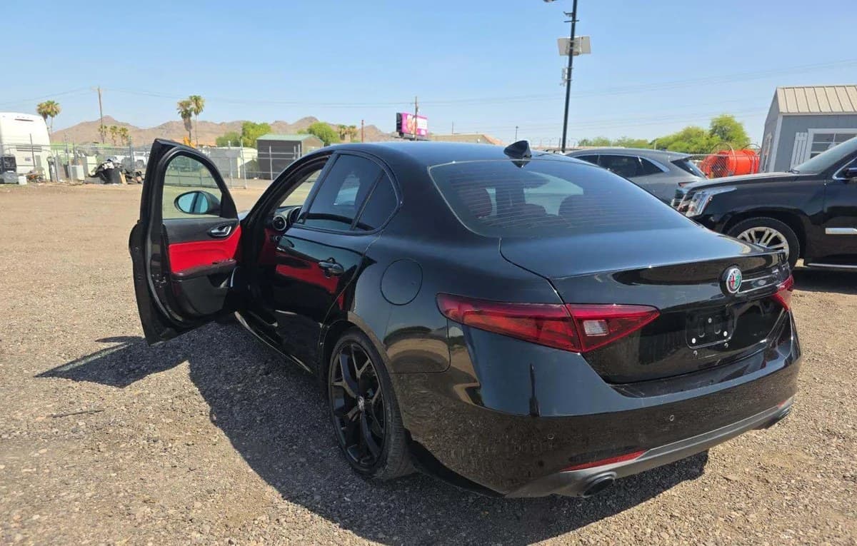 2020 ALFA ROMEO GIULIA Base 3
