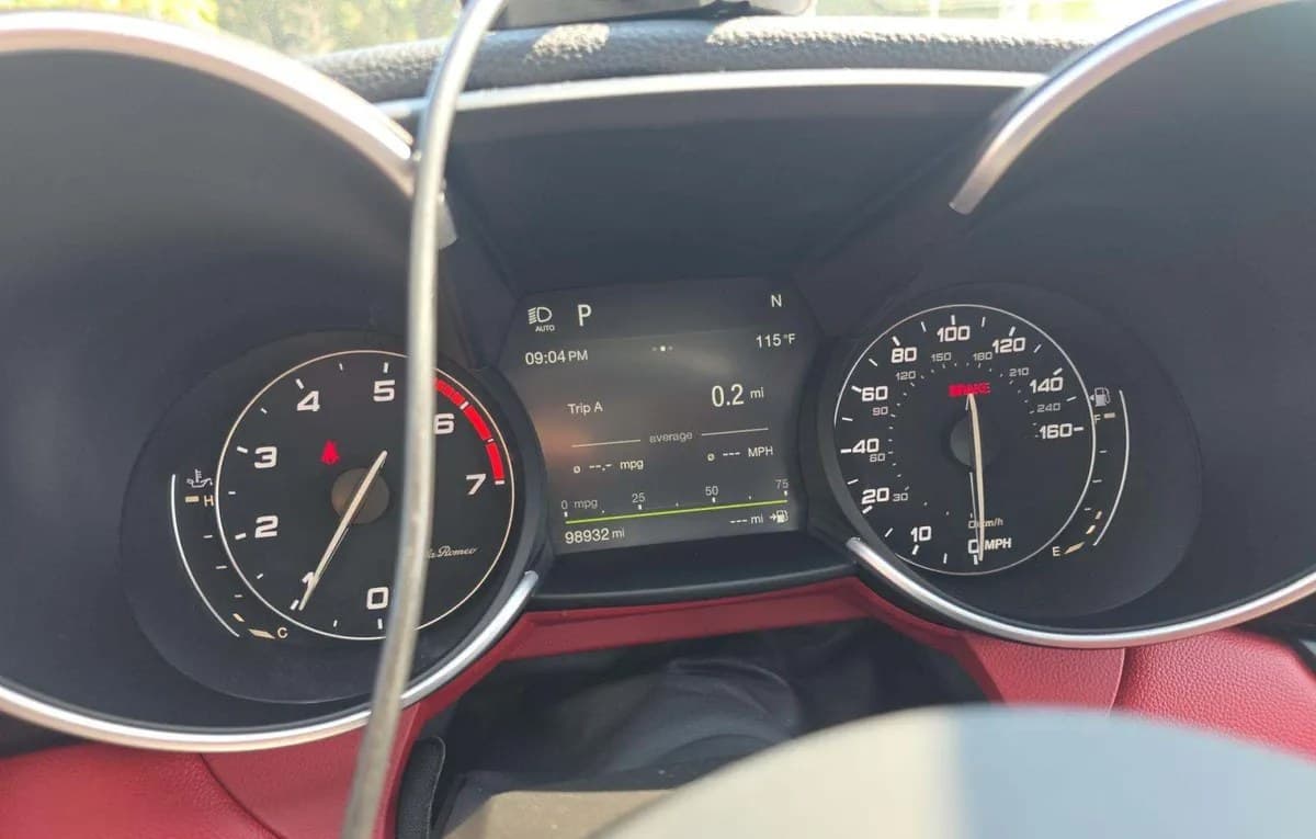 2019 ALFA ROMEO GIULIA 6