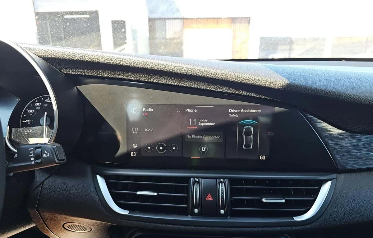 2020 ALFA ROMEO GIULIA Base 7