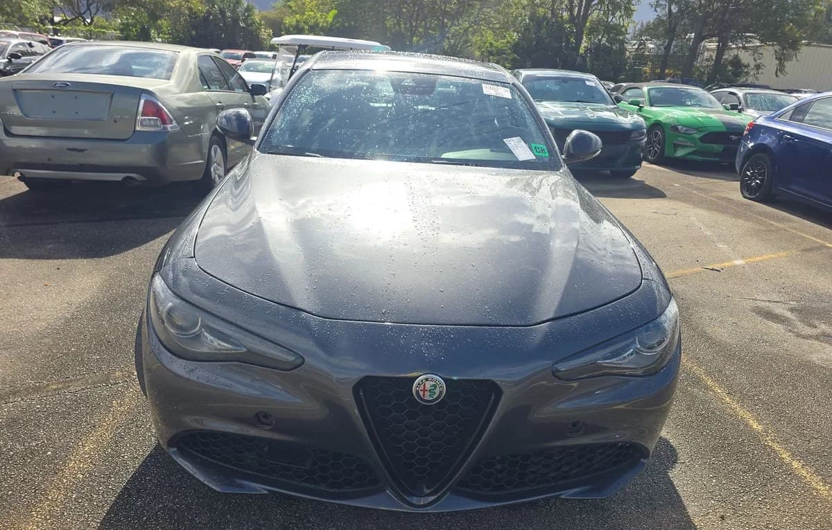 2020 ALFA ROMEO GIULIA Base 3