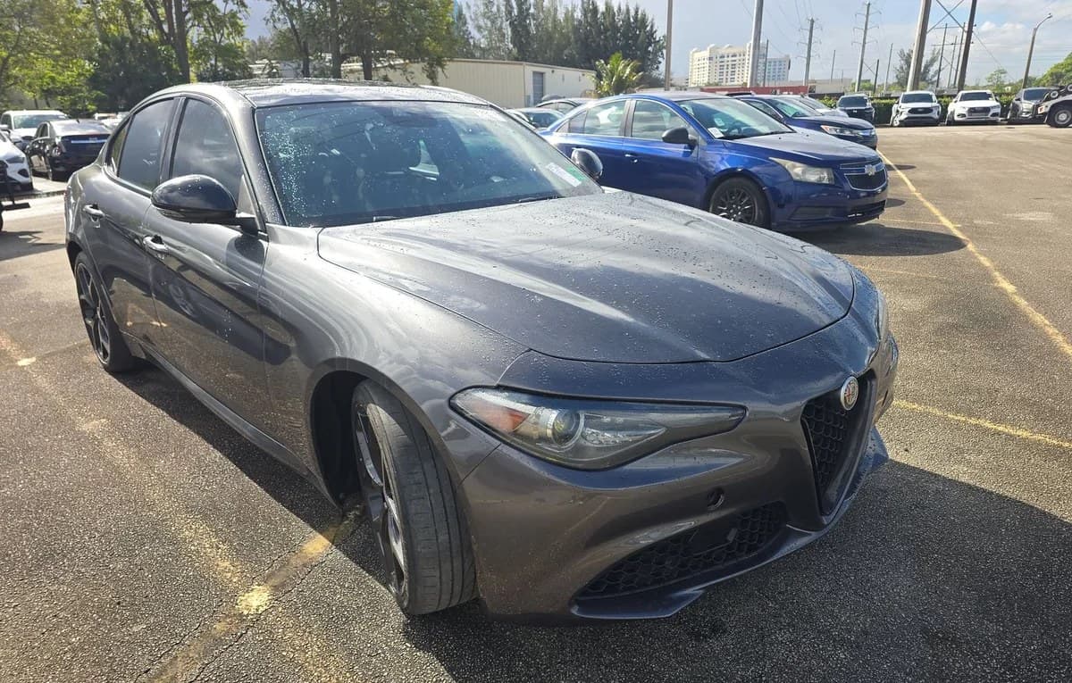 2020 ALFA ROMEO GIULIA Base 4