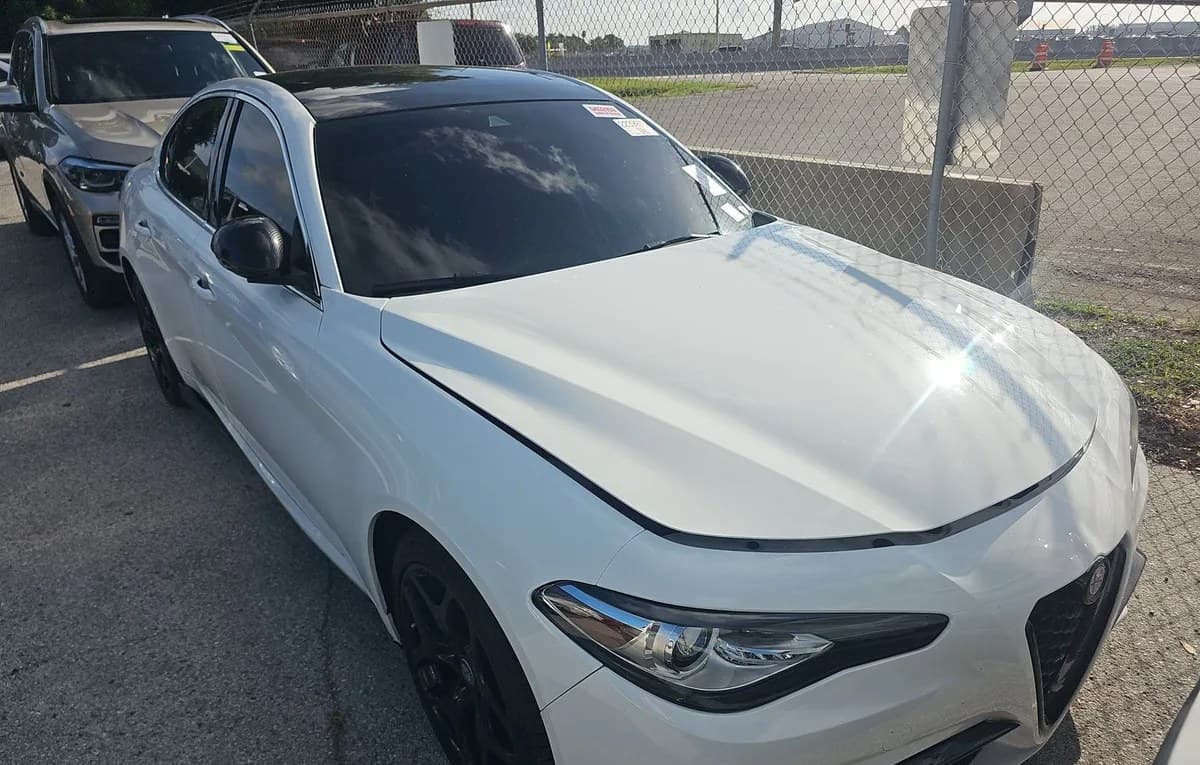 2019 ALFA ROMEO GIULIA Base 4