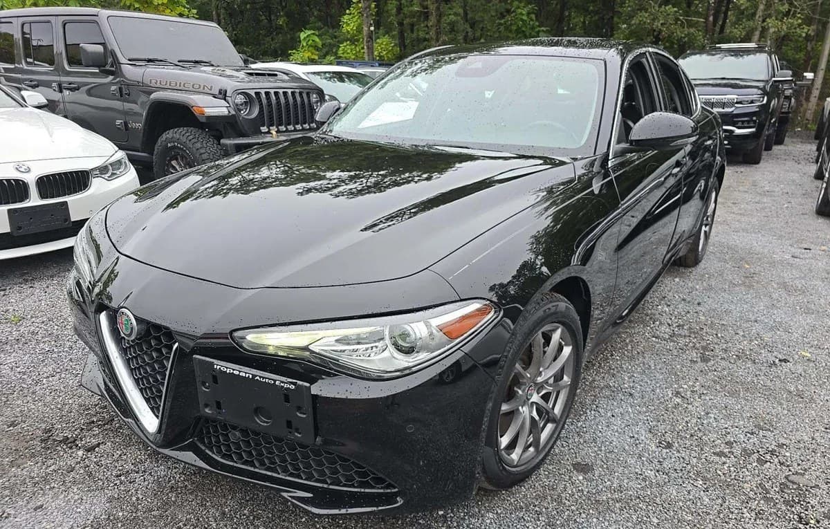 2020 ALFA ROMEO GIULIA Base 2
