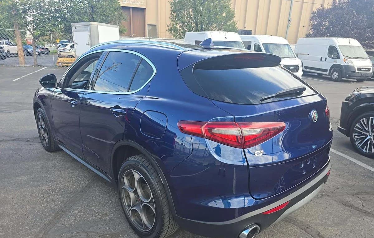 2018 ALFA ROMEO STELVIO Base 3