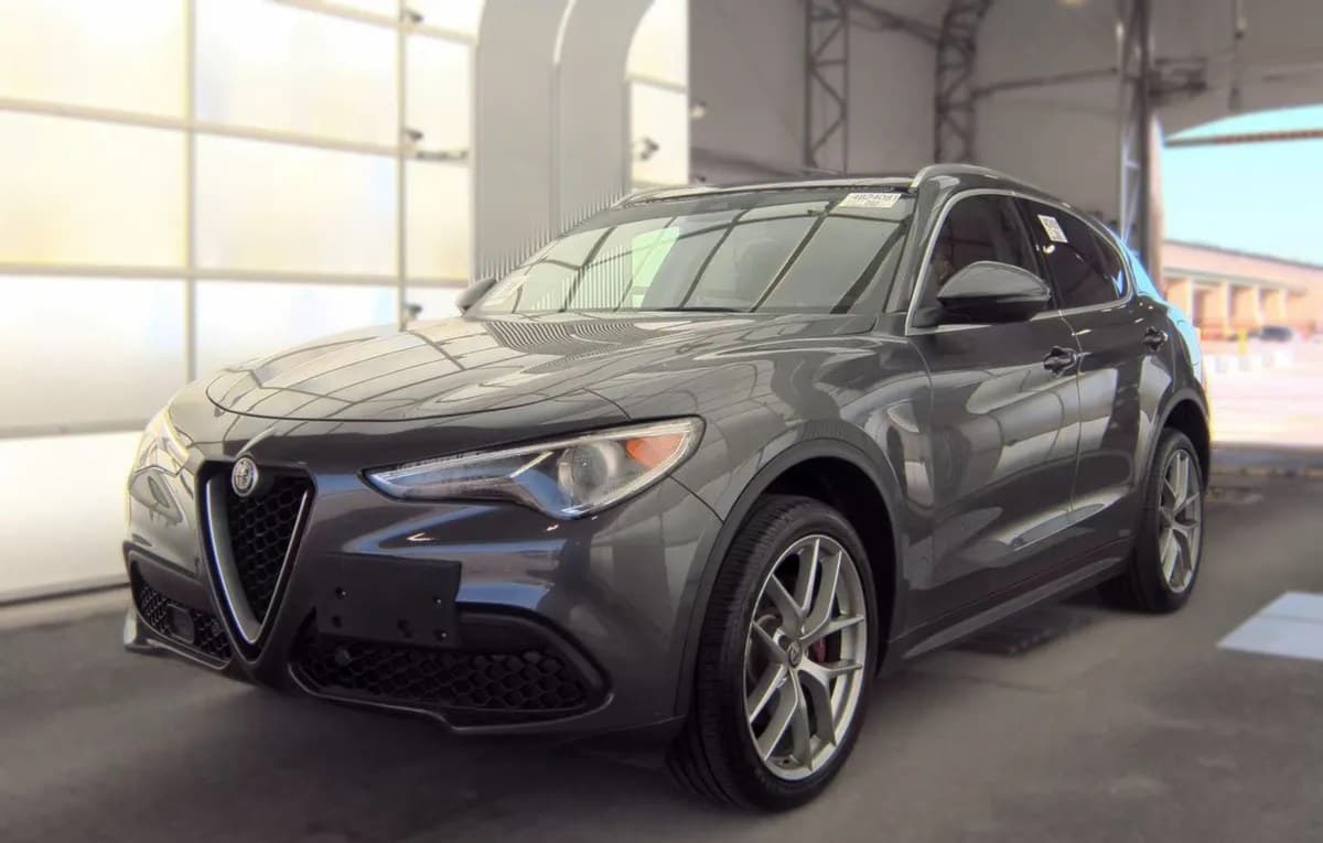2019 ALFA ROMEO STELVIO TI Lusso 2