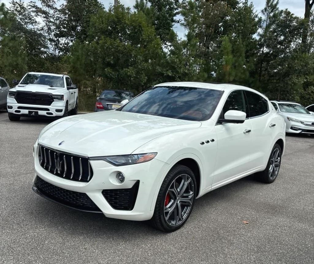 2020 MASERATI LEVANTE