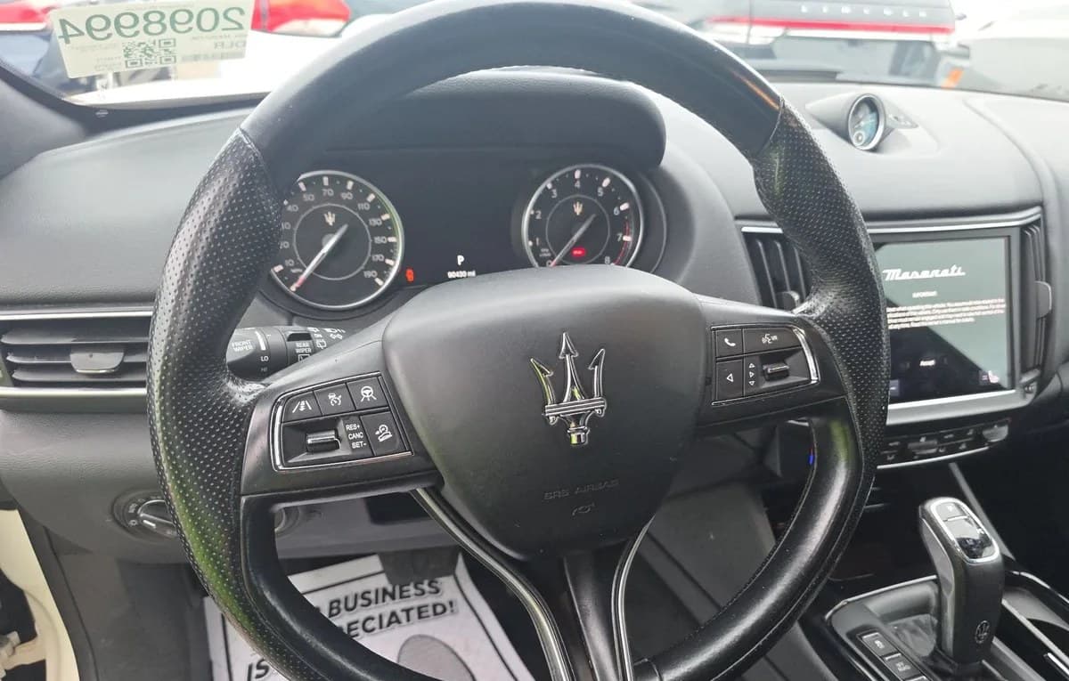 2021 MASERATI LEVANTE Base 7