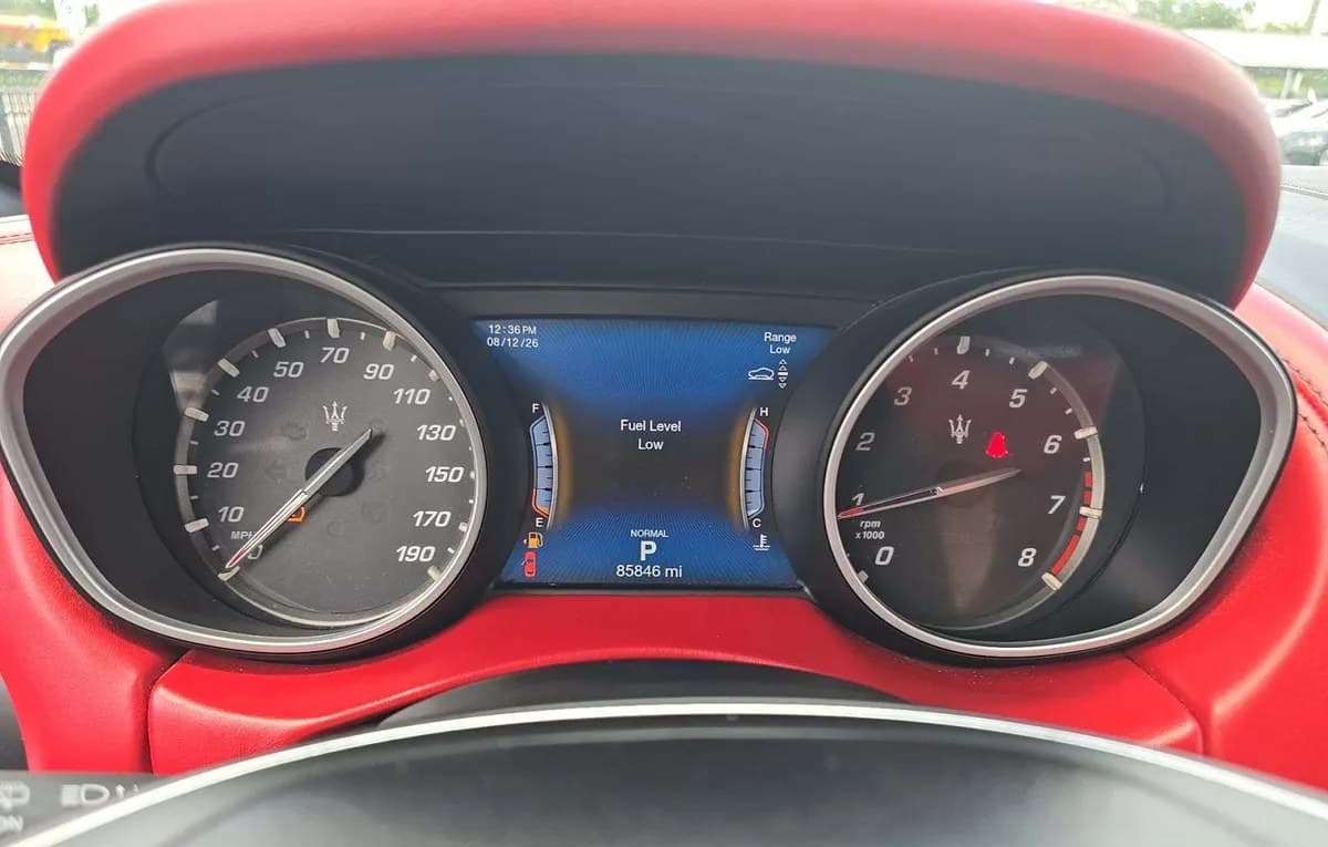 2019 MASERATI LEVANTE Base 6