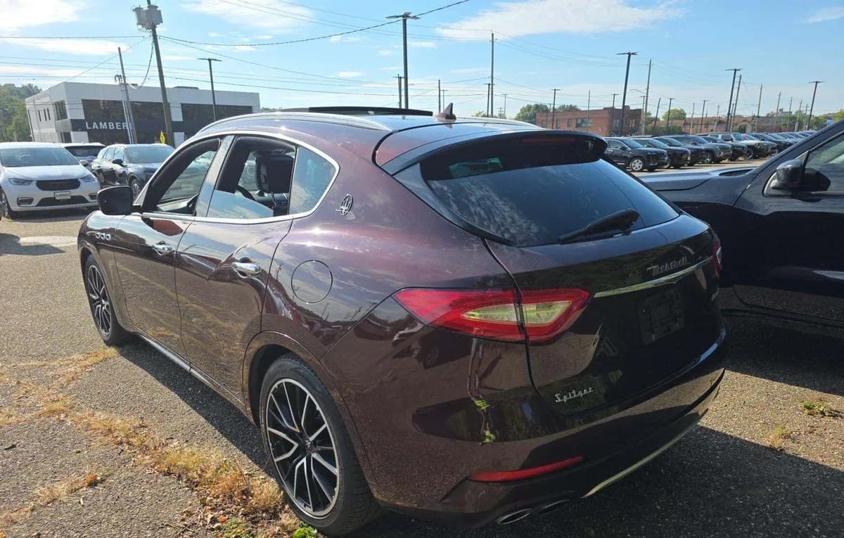 2017 MASERATI LEVANTE 3