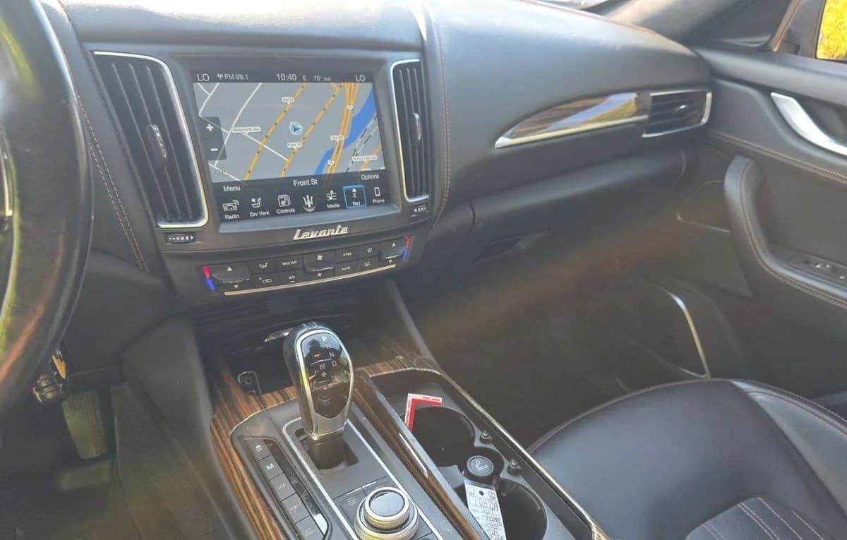 2017 MASERATI LEVANTE 7