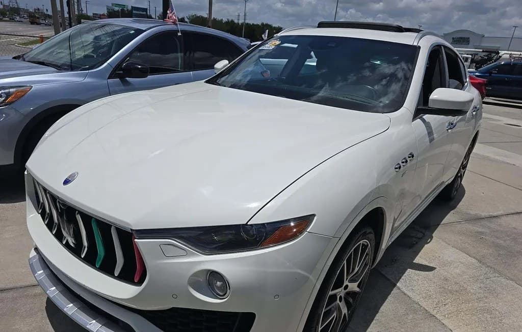2017 MASERATI LEVANTE S