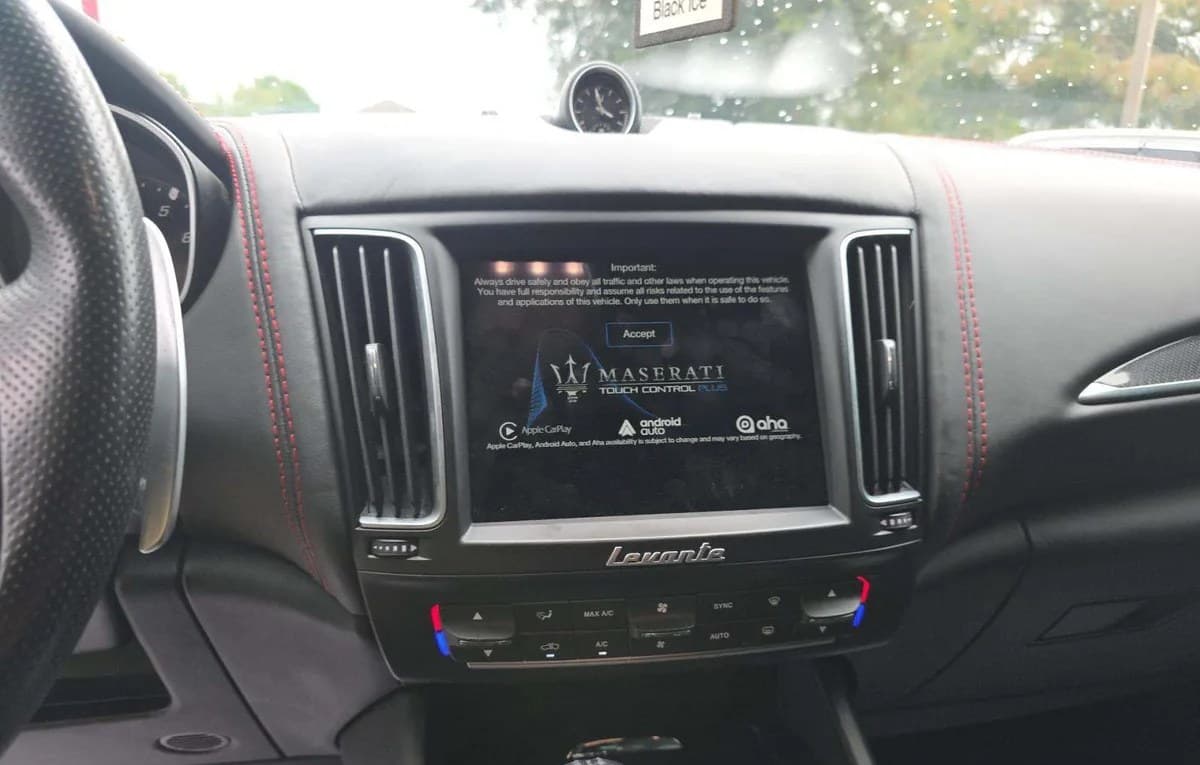 2017 MASERATI LEVANTE S 7