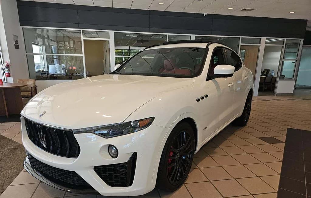 2019 MASERATI LEVANTE S GRANSPORT
