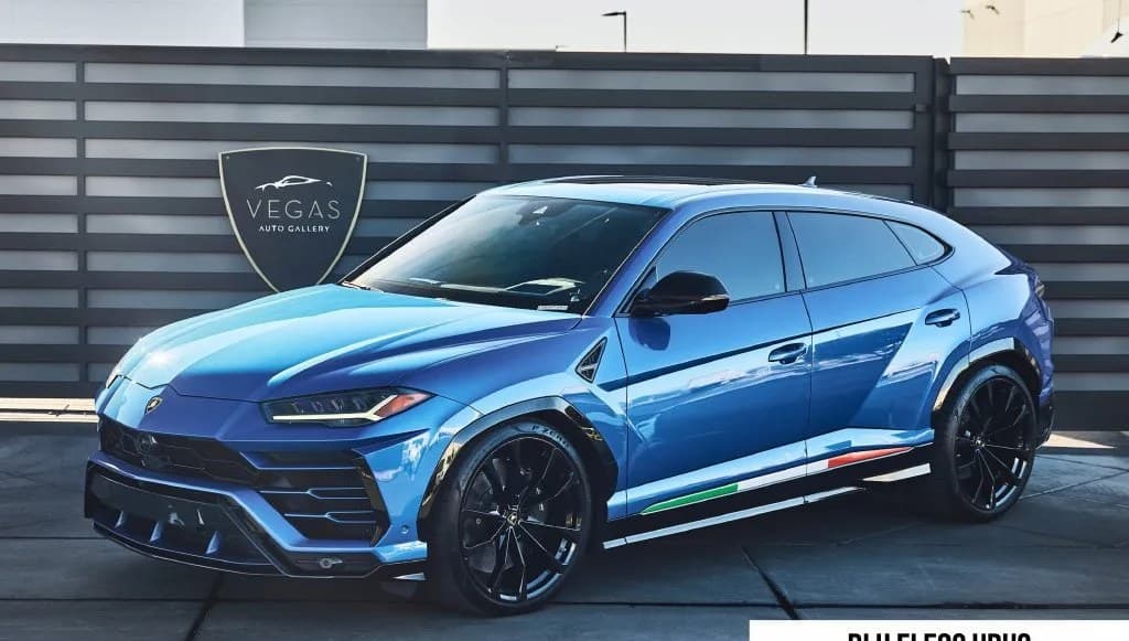2020 LAMBORGHINI URUS