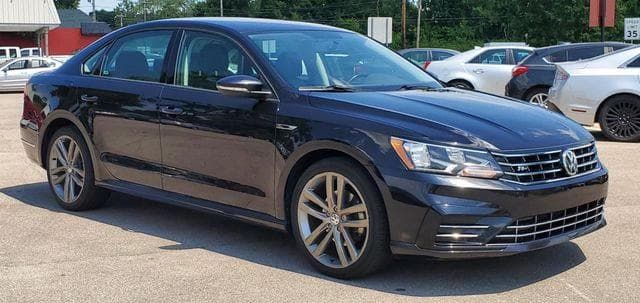 2018 VOLKSWAGEN PASSAT S - 1