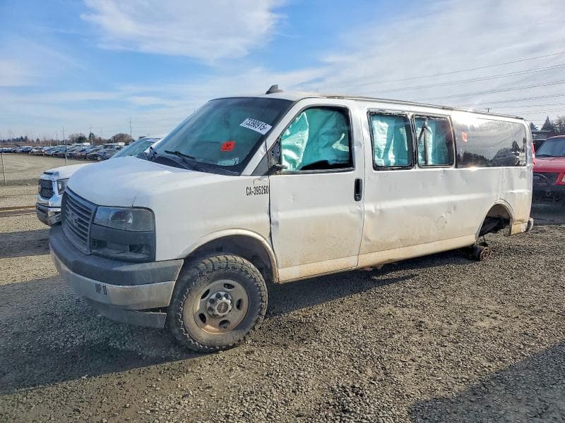 2017 GMC SAVANA G3500 LS - 1