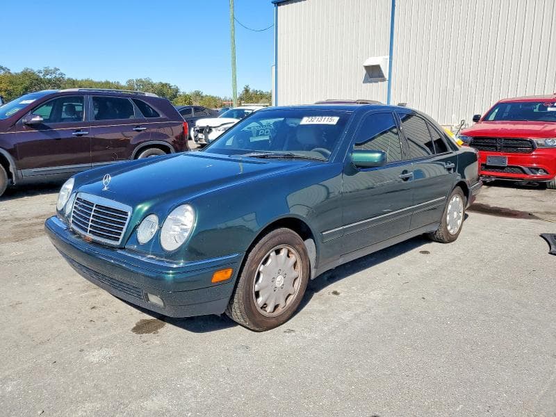 1997 MERCEDES-BENZ E-CLASS E320 - 1