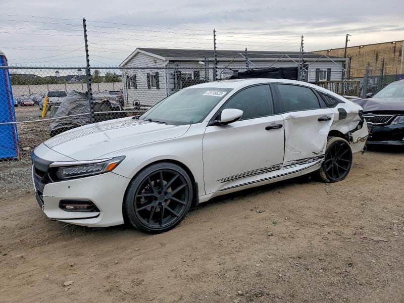 2018 HONDA ACCORD TOURING - 1