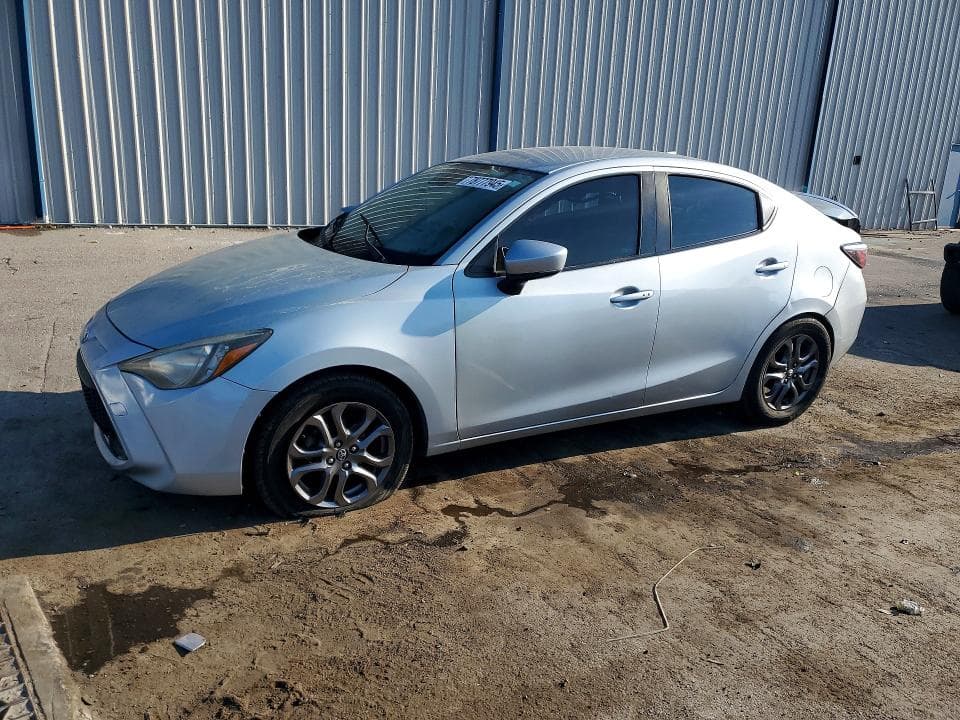 2019 TOYOTA YARIS LE - 1