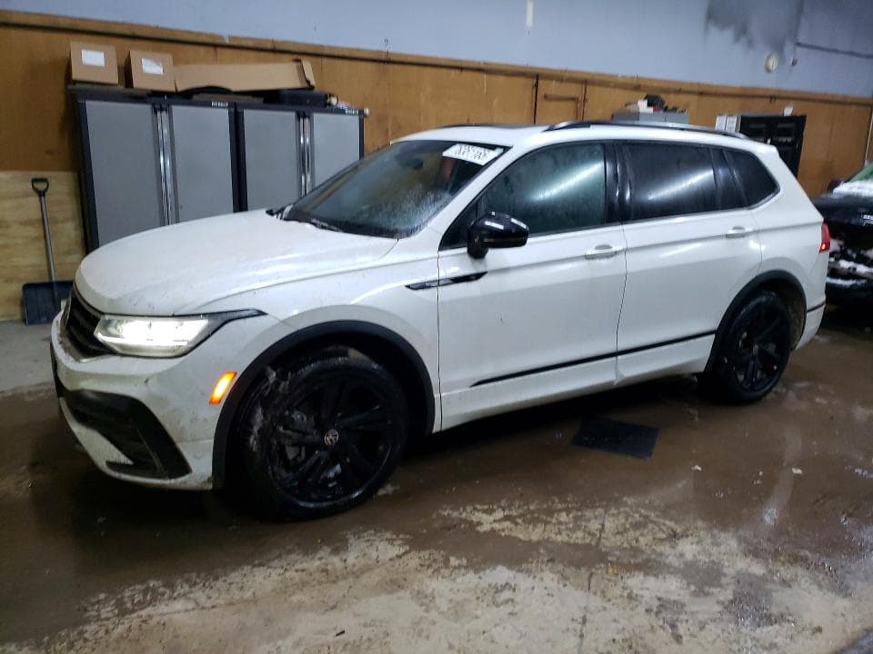 2024 VOLKSWAGEN TIGUAN SE R-LINE BLACK - 1