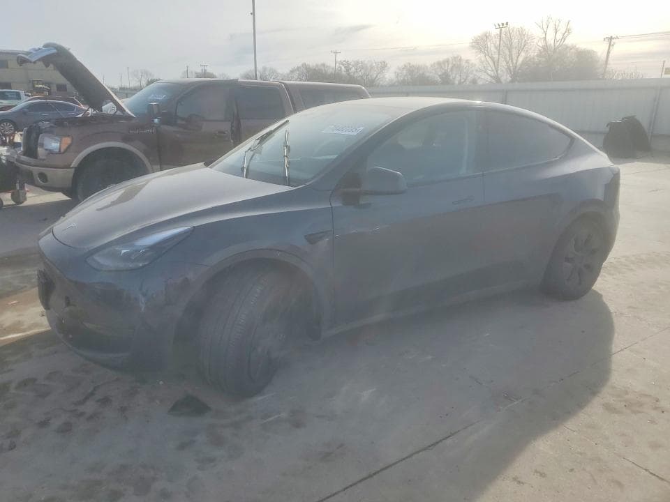 2024 TESLA MODEL Y - 1