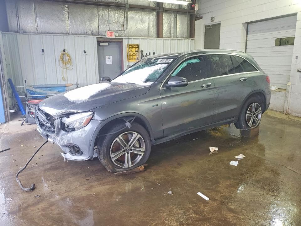 2019 MERCEDES-BENZ GLC 350E - 1