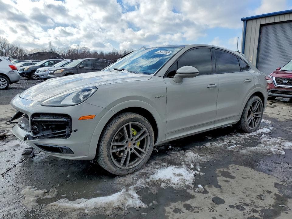 2022 PORSCHE CAYENNE E HYBRID COUPE