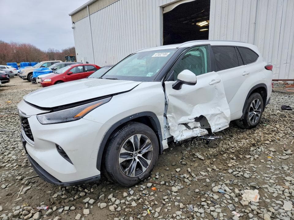 2023 TOYOTA HIGHLANDER XLE XLE - 1