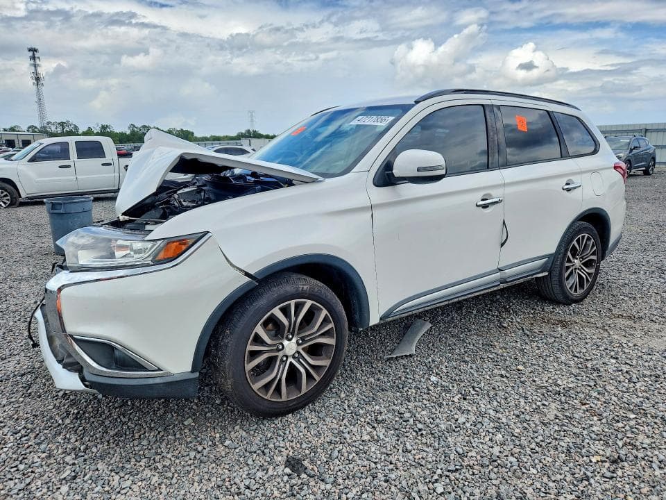 2016 MITSUBISHI OUTLANDER SE - 1