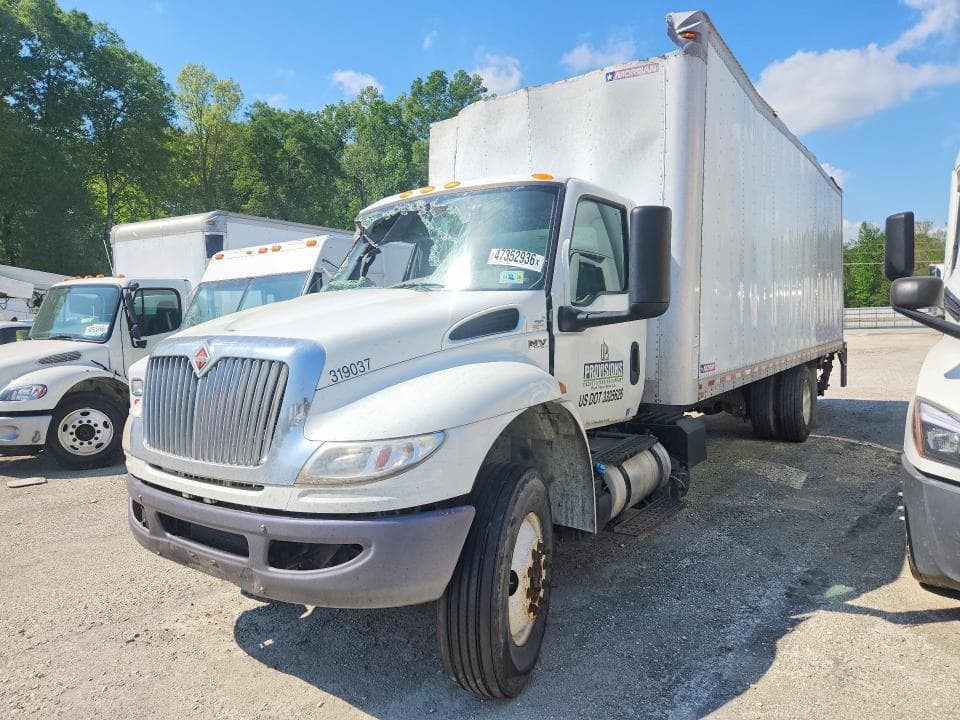 2019 INTERNATIONAL MV607 BOX TRUCK