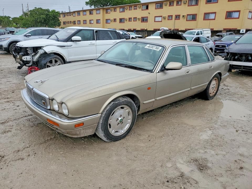 1995 JAGUAR XJ6 - 1