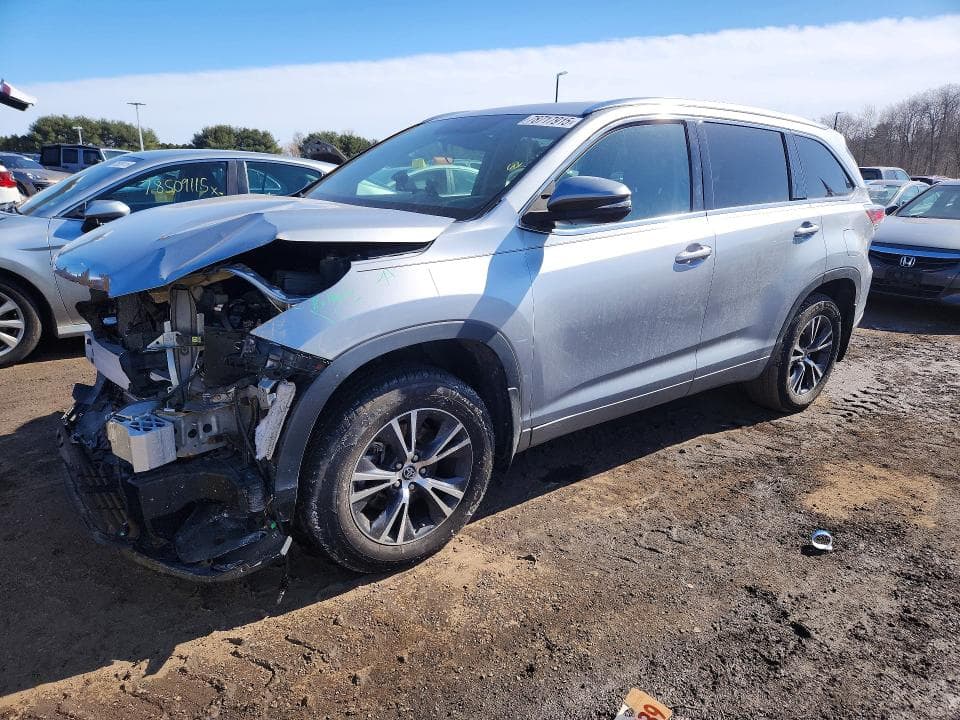 2016 TOYOTA HIGHLANDER XLE