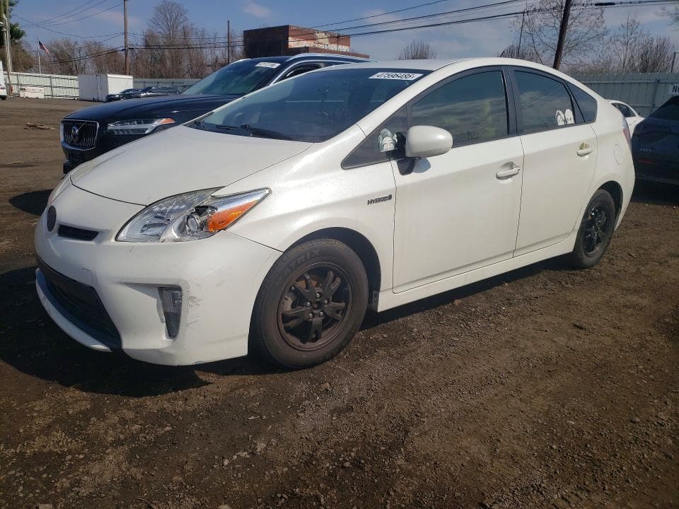 2015 TOYOTA PRIUS TWO - 1