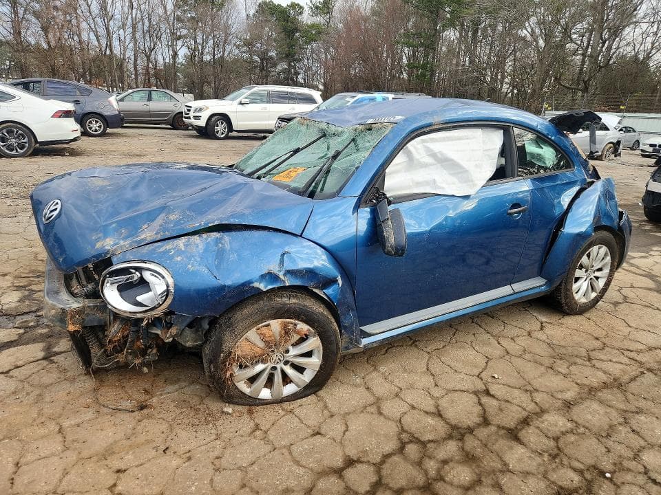 2018 VOLKSWAGEN BEETLE S - 1