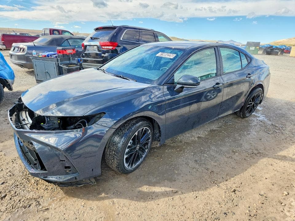 2025 TOYOTA CAMRY SE - 1
